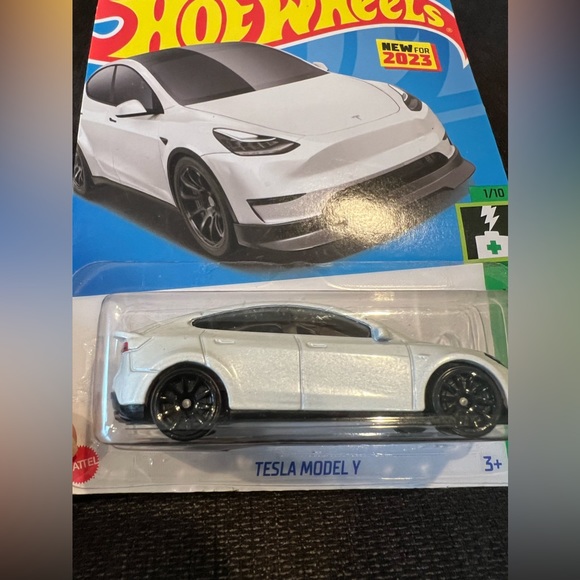 Hot Wheels Tesla Model Y NIB - Picture 5 of 6